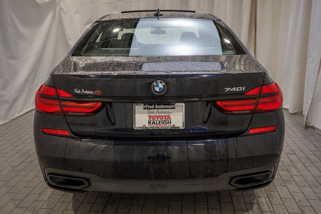 2019 BMW 7 Series 740i