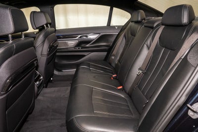 2019 BMW 7 Series 740i