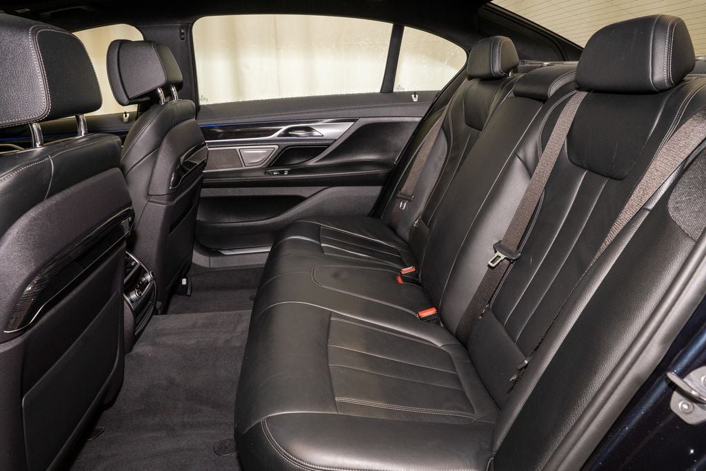 2019 BMW 7 Series 740i