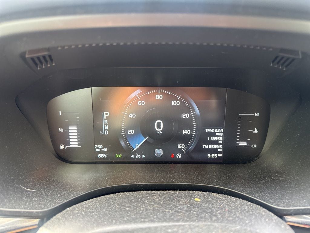 2018 Volvo XC60 T5 Momentum