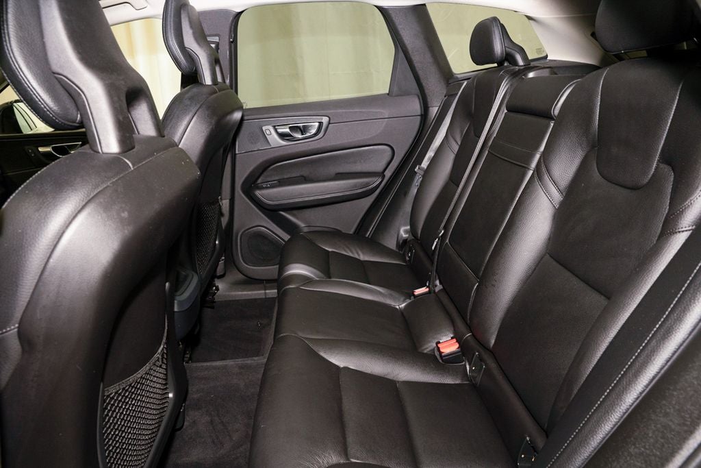 2018 Volvo XC60 T5 Momentum