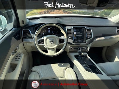 2022 Volvo XC90 T6 Inscription