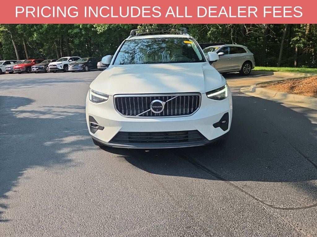 2024 Volvo XC40 B5 Plus Bright Theme