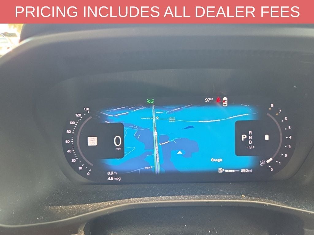 2024 Volvo XC40 B5 Plus Bright Theme