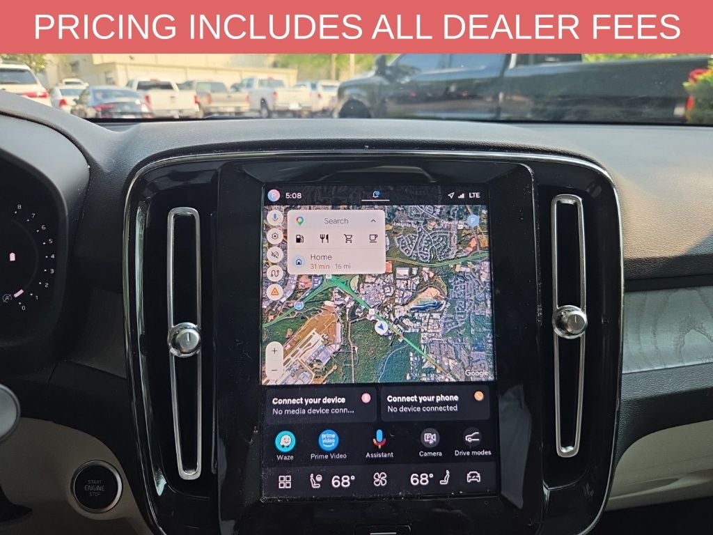 2024 Volvo XC40 B5 Plus Bright Theme