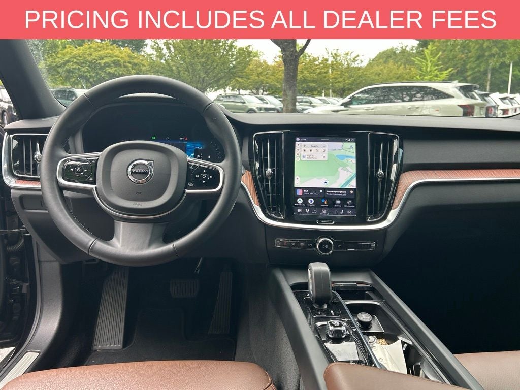 2025 Volvo V60 Cross Country B5 Plus