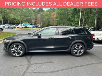 2025 Volvo V60 Cross Country B5 Plus