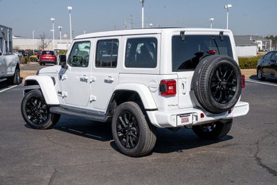 2022 Jeep Wrangler Unlimited Sahara High Altitude
