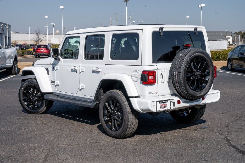 2022 Jeep Wrangler Unlimited Sahara High Altitude