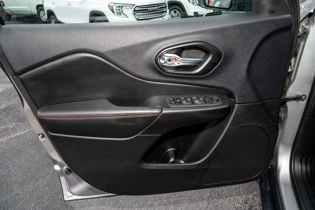 2022 Jeep Cherokee Trailhawk