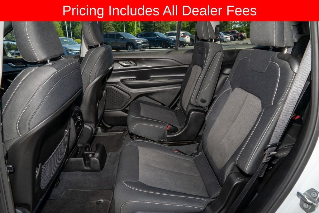 2023 Jeep Grand Cherokee L Laredo