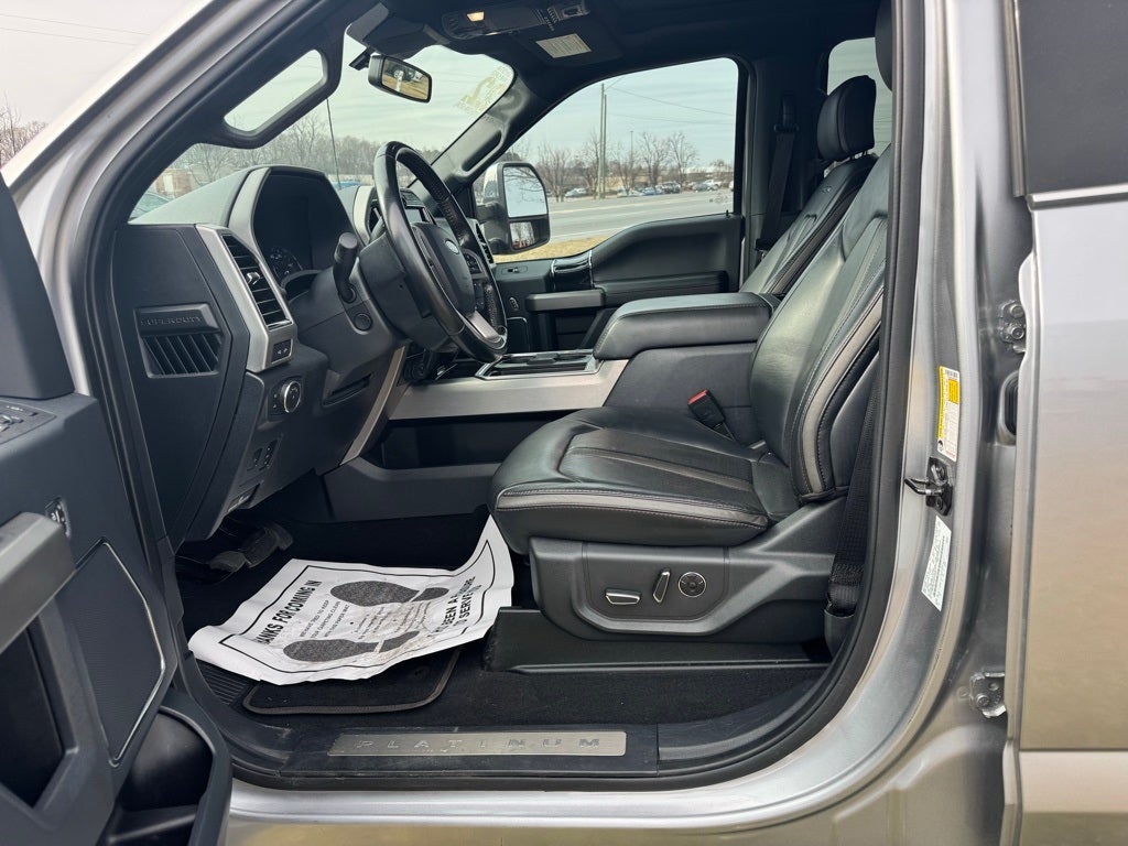 2022 Ford F-350SD Platinum