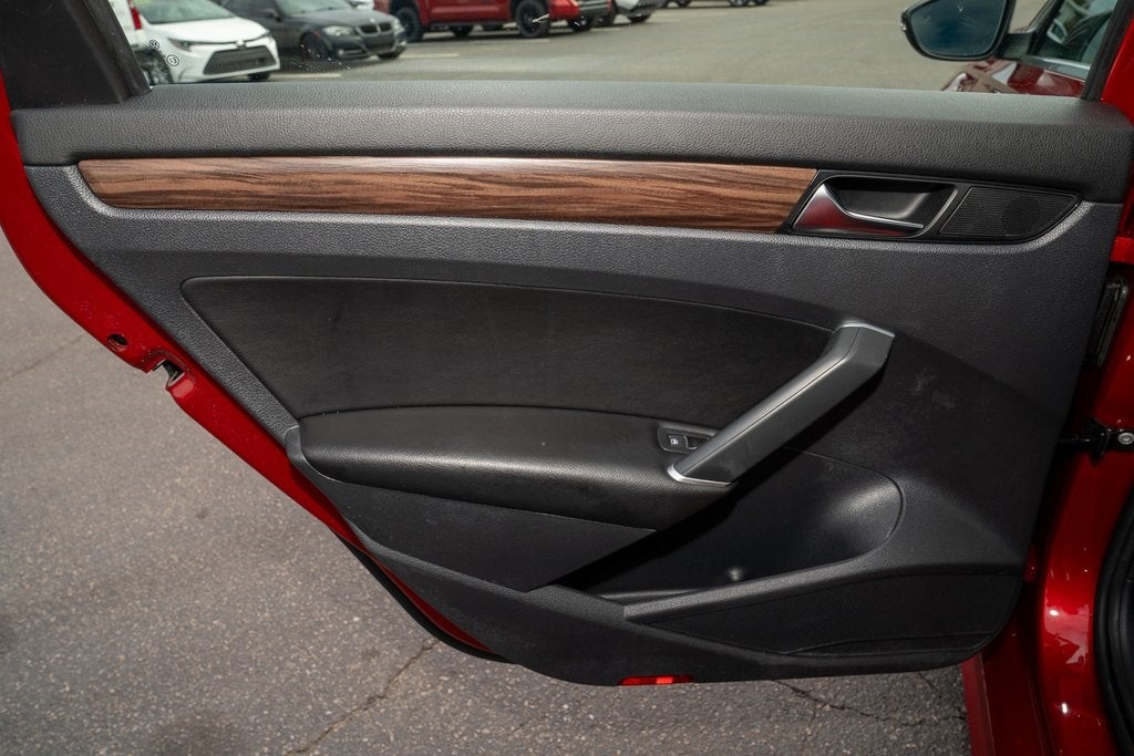 2022 Volkswagen Passat 2.0T Limited Edition