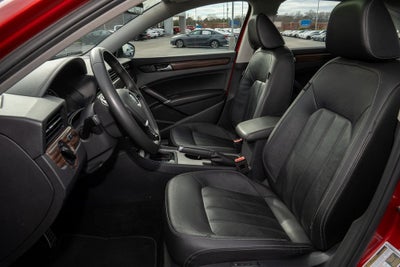2022 Volkswagen Passat 2.0T Limited Edition