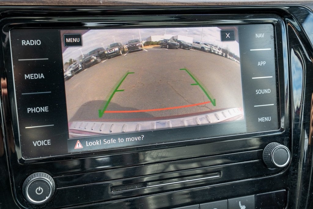 2022 Volkswagen Passat 2.0T Limited Edition