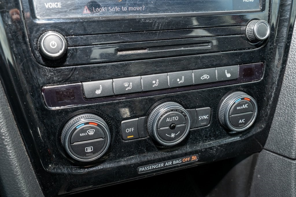 2022 Volkswagen Passat 2.0T Limited Edition