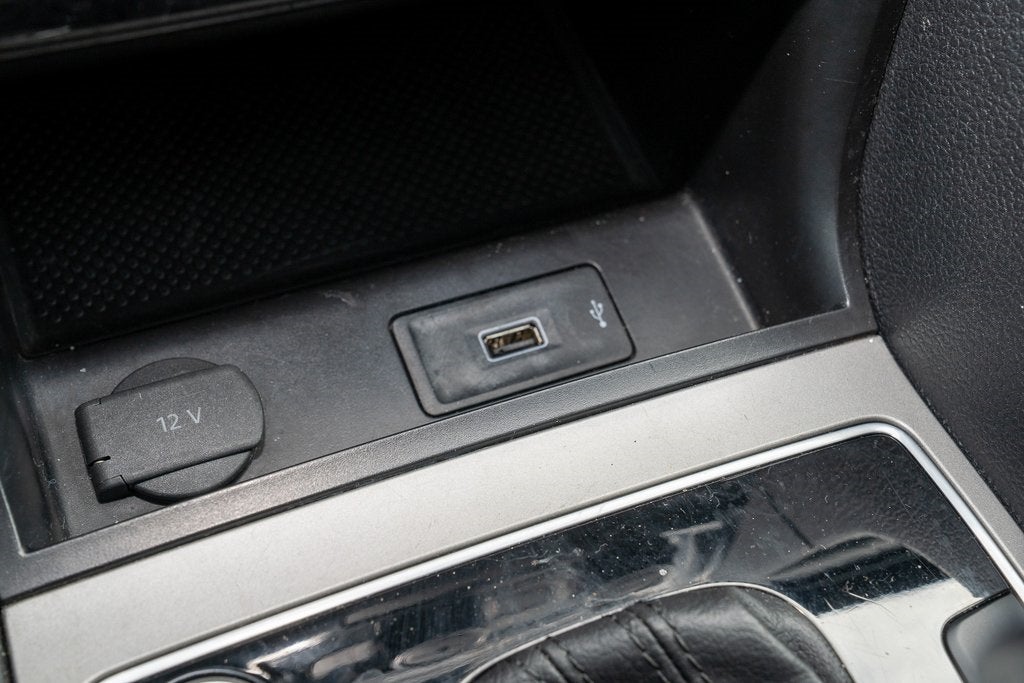 2022 Volkswagen Passat 2.0T Limited Edition