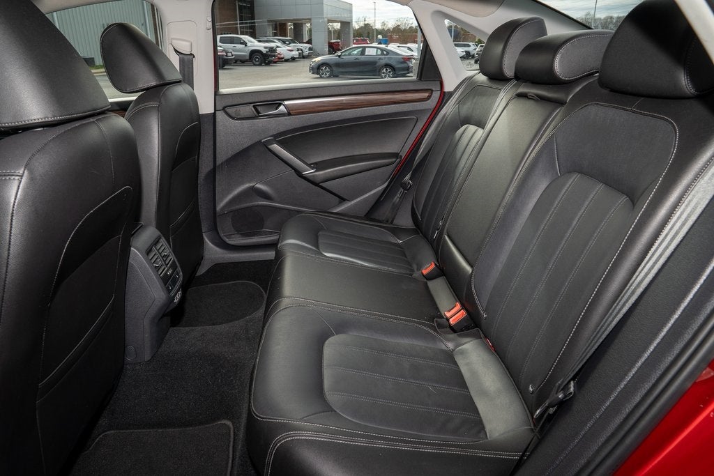 2022 Volkswagen Passat 2.0T Limited Edition