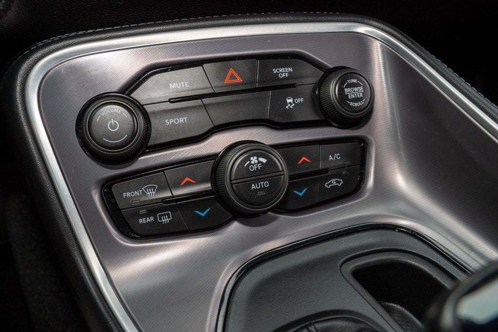 2020 Dodge Challenger SXT