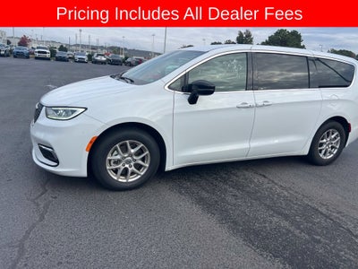 2025 Chrysler Pacifica Select
