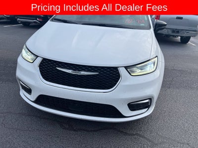 2025 Chrysler Pacifica Select