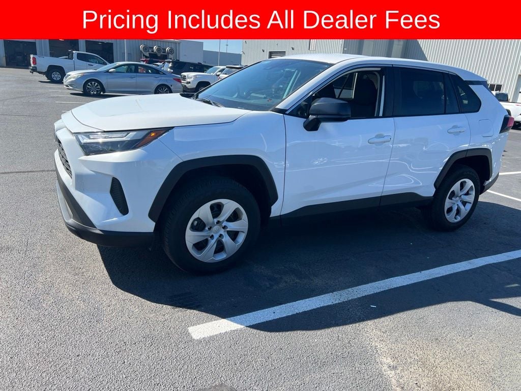 2025 Toyota RAV4 LE