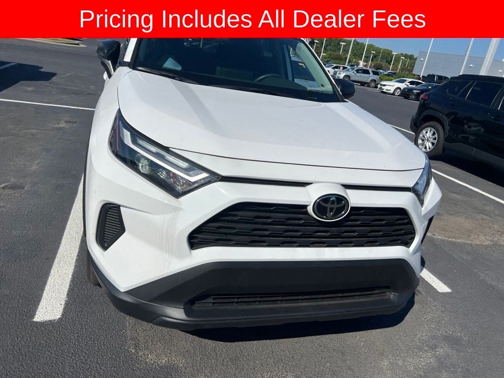 2025 Toyota RAV4 LE