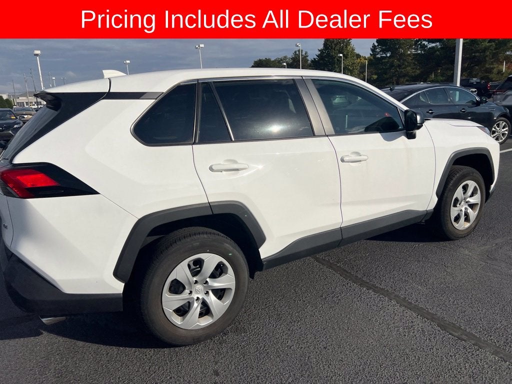2023 Toyota RAV4 LE