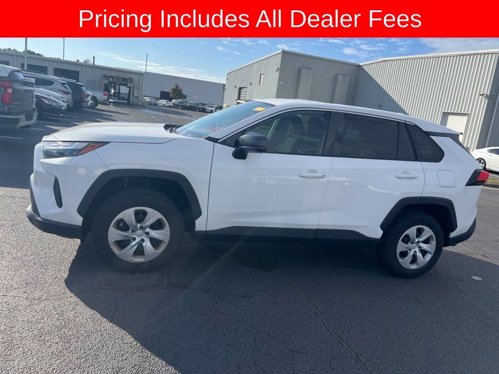 2023 Toyota RAV4 LE