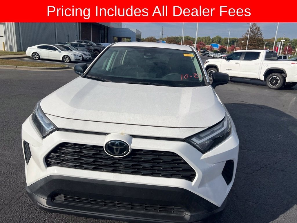 2023 Toyota RAV4 LE