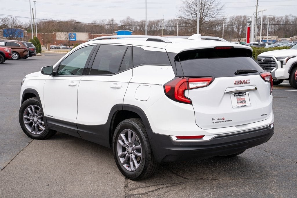 2023 GMC Terrain SLT