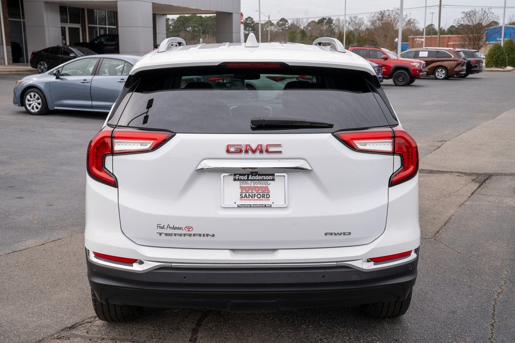 2023 GMC Terrain SLT