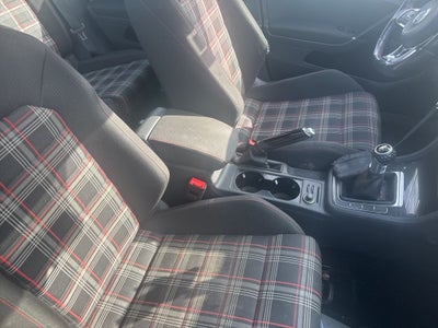 2017 Volkswagen Golf GTI S