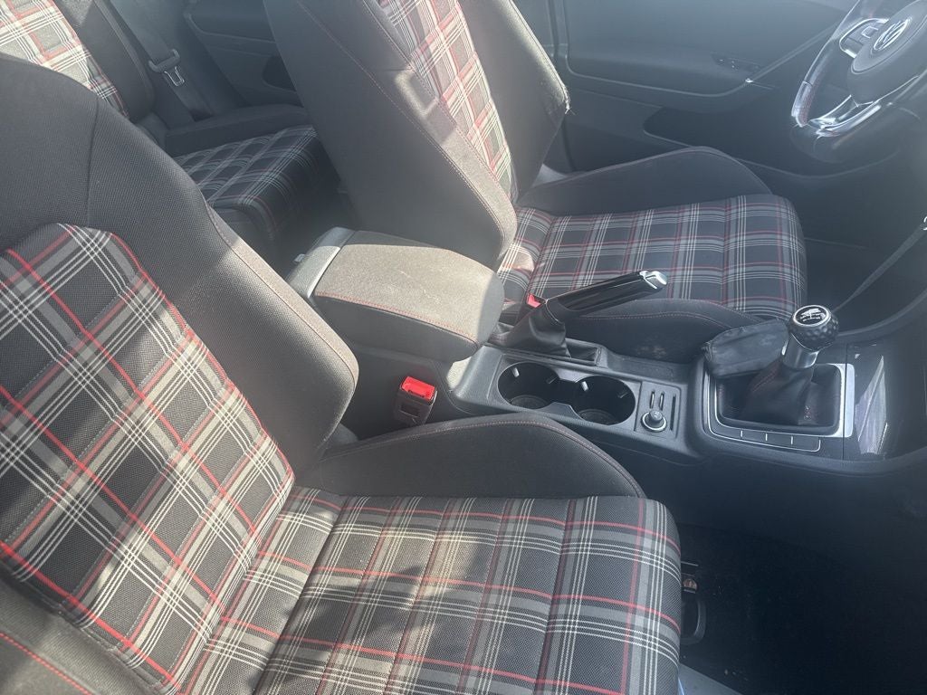 2017 Volkswagen Golf GTI S