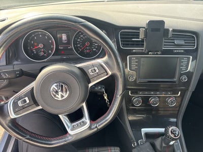 2017 Volkswagen Golf GTI S