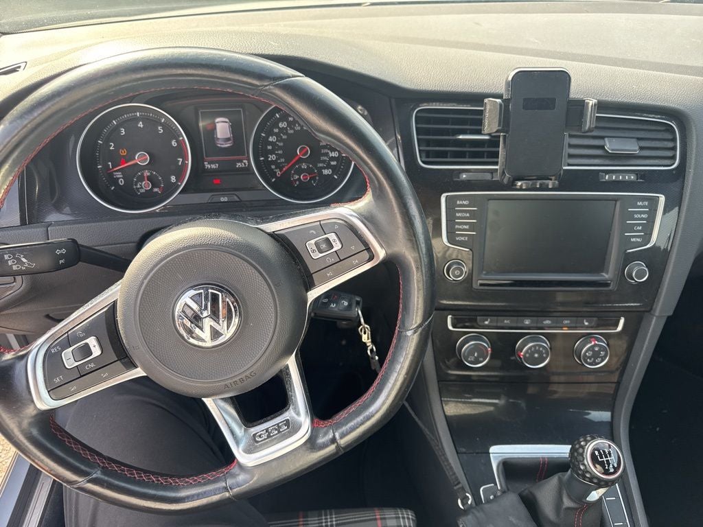2017 Volkswagen Golf GTI S