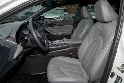 2021 Toyota Avalon Hybrid XLE Plus