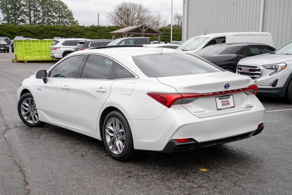 2021 Toyota Avalon Hybrid XLE Plus