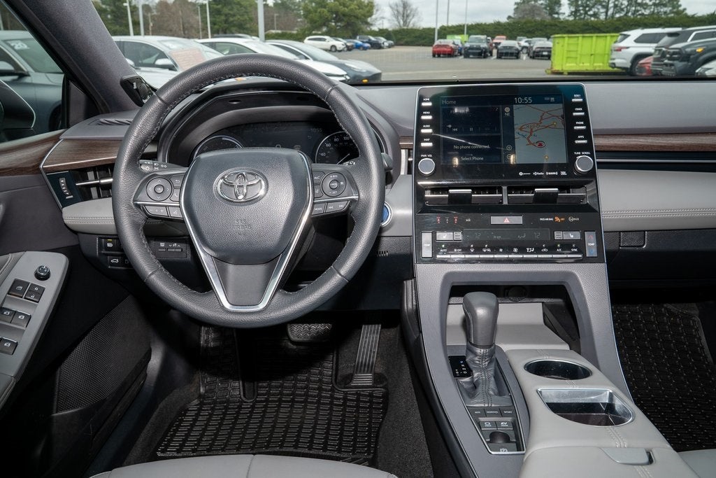 2021 Toyota Avalon Hybrid XLE Plus