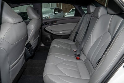 2021 Toyota Avalon Hybrid XLE Plus