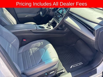2019 Toyota Avalon XSE