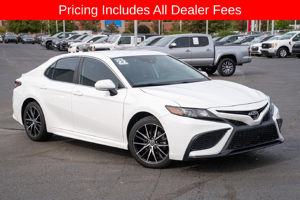 2022 Toyota Camry SE