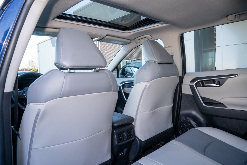 2022 Toyota RAV4 Hybrid XLE Premium