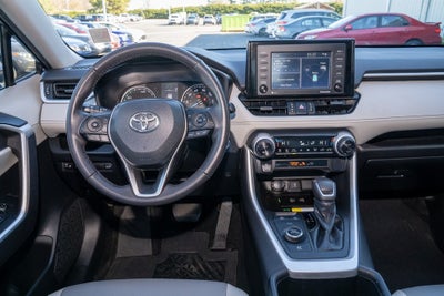 2022 Toyota RAV4 Hybrid XLE Premium