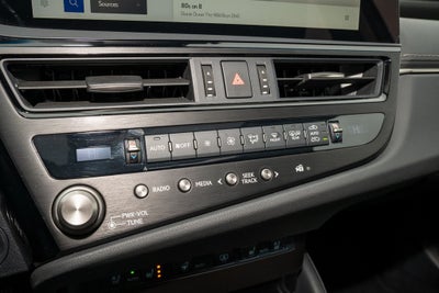 2025 Lexus ES 350 Ultra Luxury