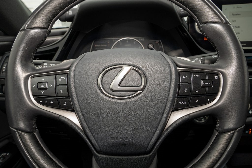 2025 Lexus ES 350 Ultra Luxury