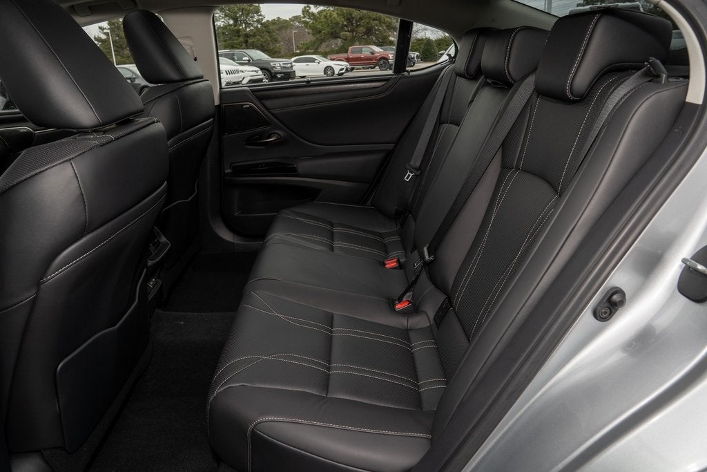 2025 Lexus ES 350 Ultra Luxury