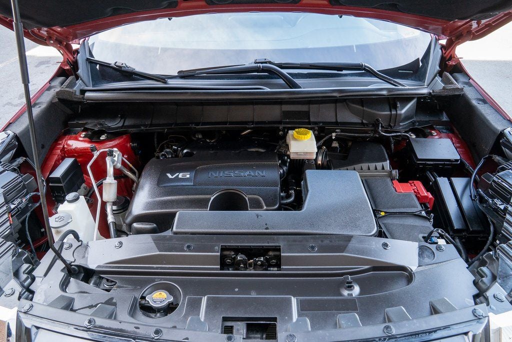 2023 Nissan Pathfinder SL