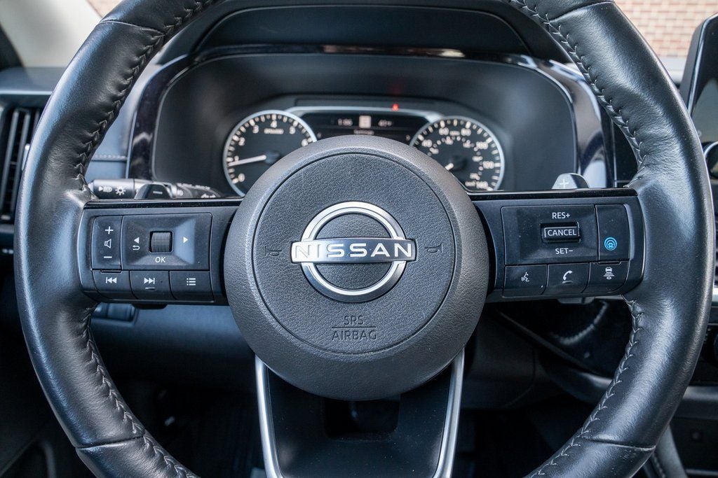 2023 Nissan Pathfinder SL