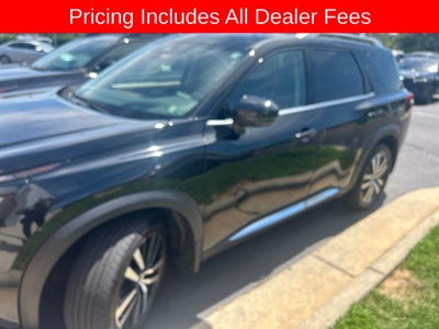 2024 Nissan Pathfinder Platinum